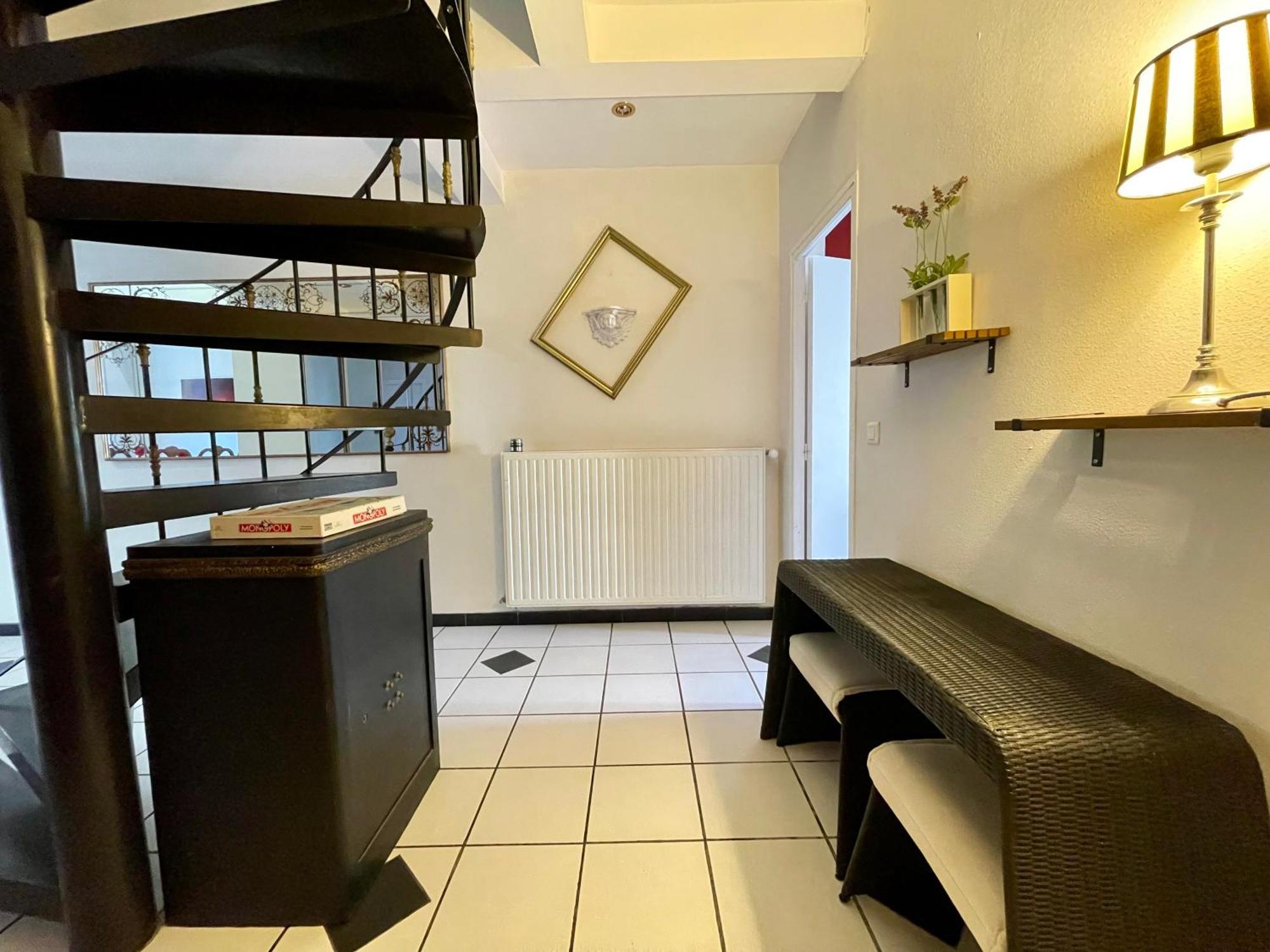Cote Cite Appartements - Parking Prive - 100M Cite Medievale 카르카손 객실 사진